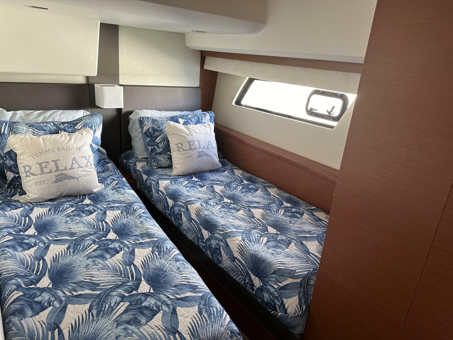 2015 Prestige — photo 25