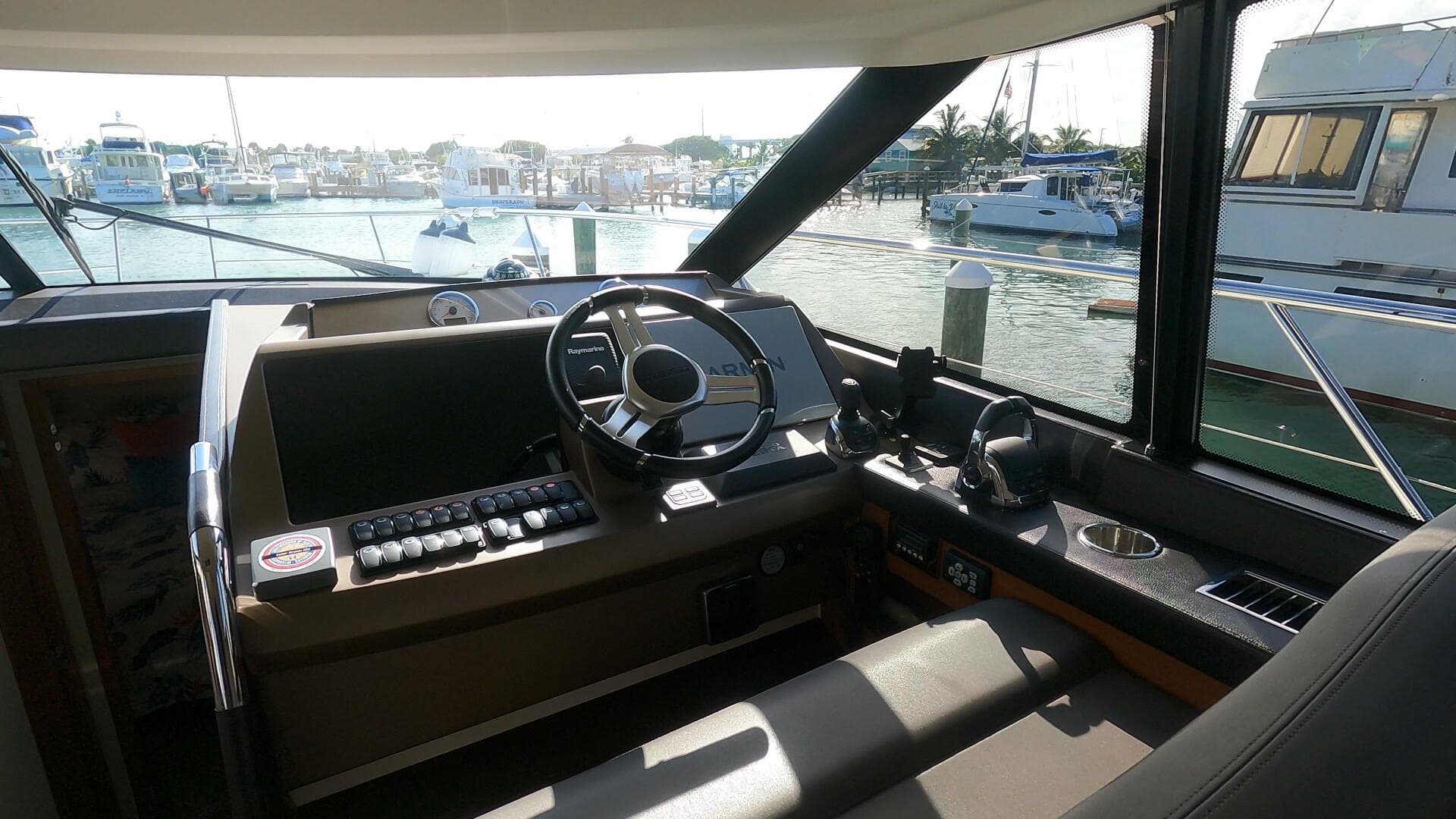 2015 Prestige — photo 22