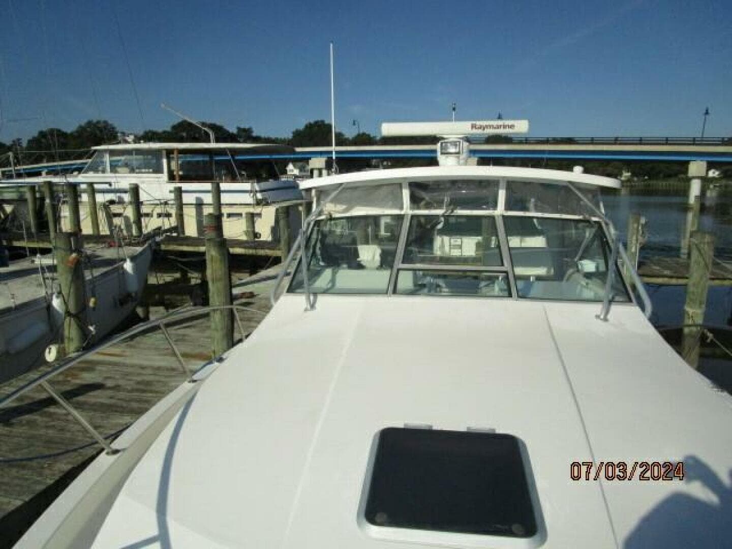 1996 Wellcraft 3300 Coastal — photo 16