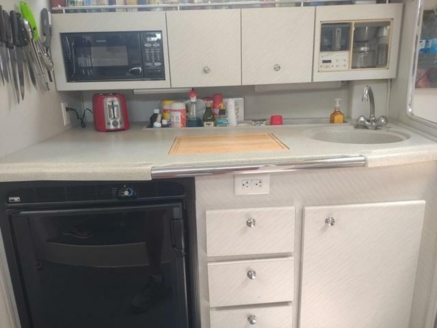 1996 Wellcraft 3300 Coastal — photo 41