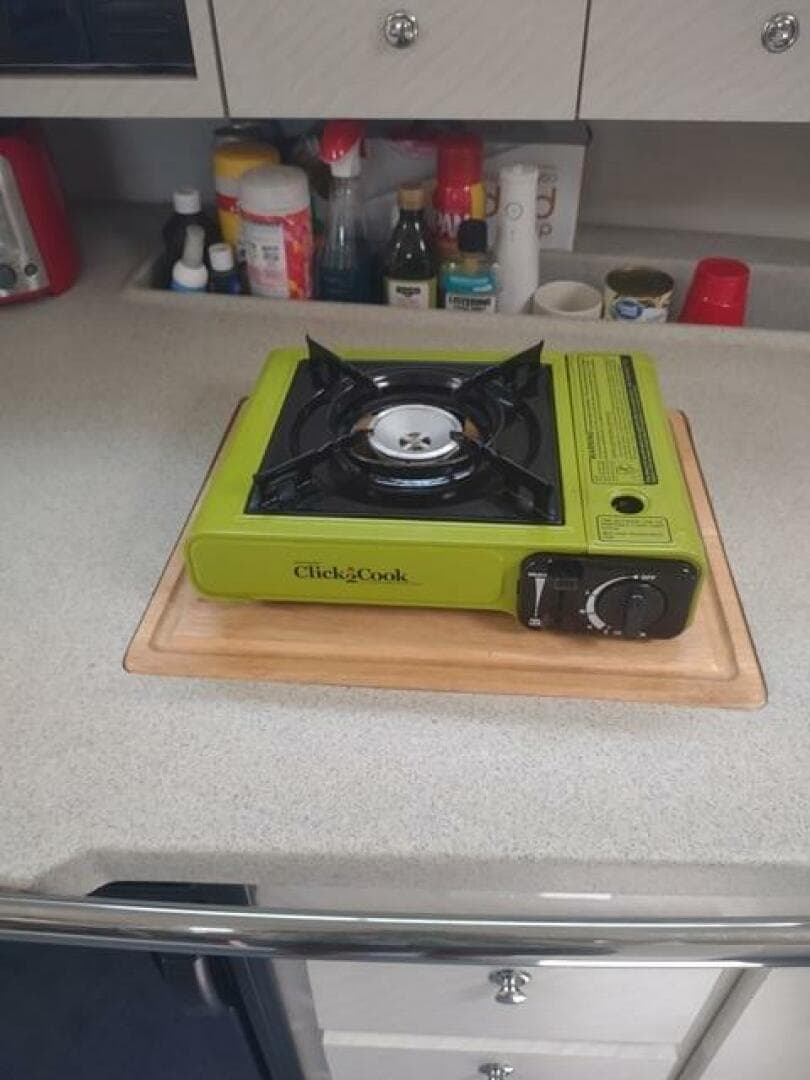 1996 Wellcraft 3300 Coastal — photo 42