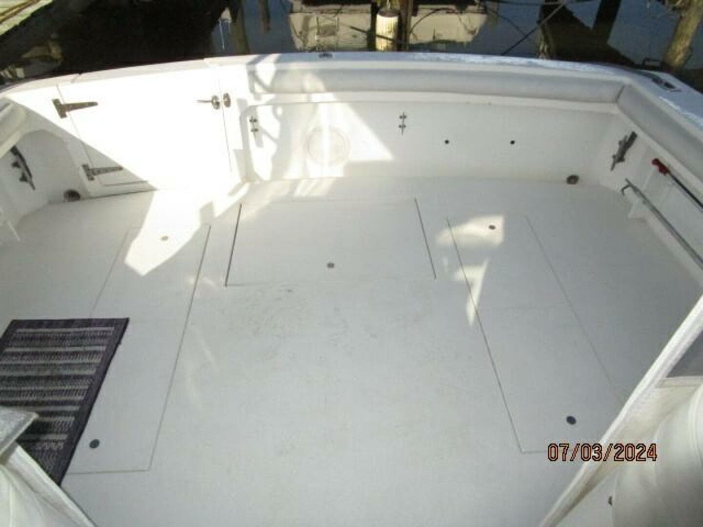 1996 Wellcraft 3300 Coastal — photo 19
