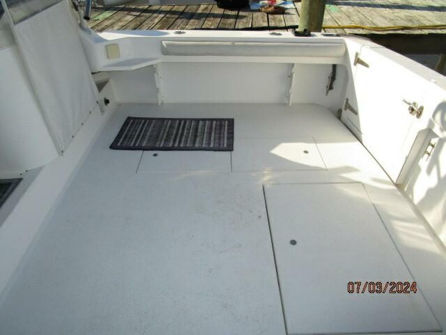 1996 Wellcraft 3300 Coastal — photo 21