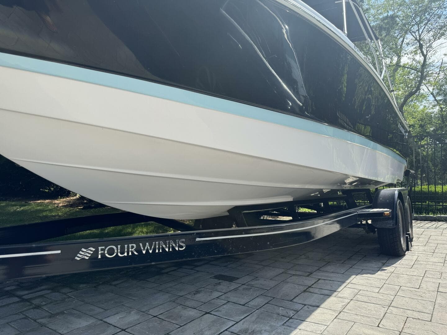 2019 Four Winns H230 — photo 5