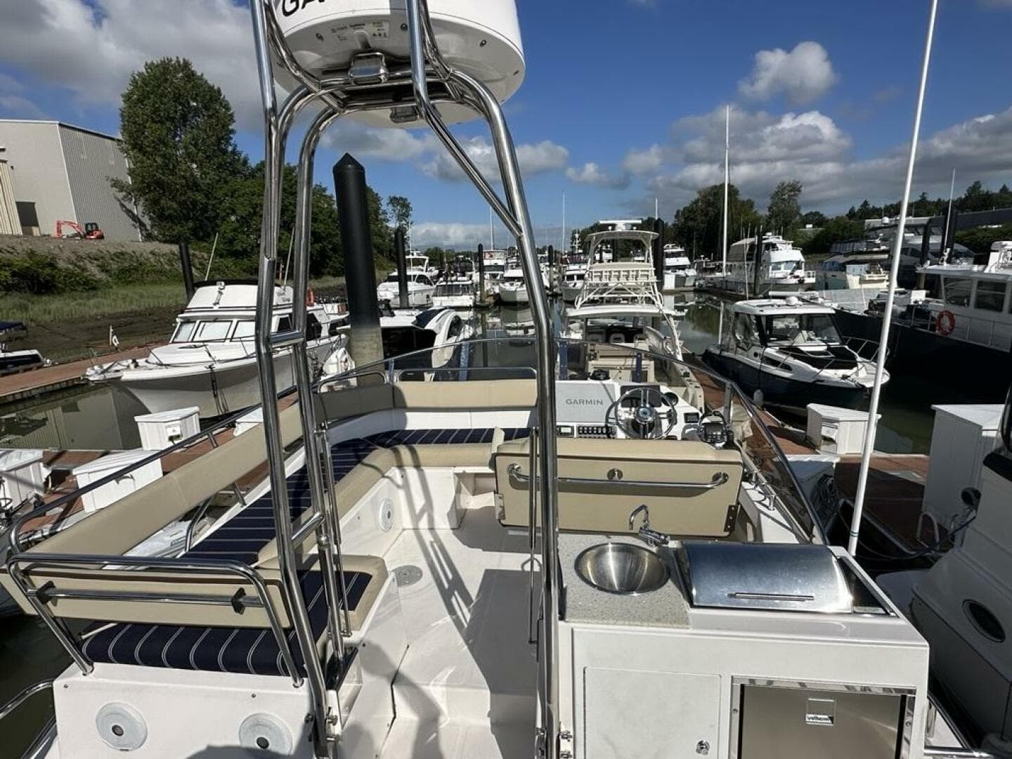 2020 Ranger Tugs R41 Cb — photo 26