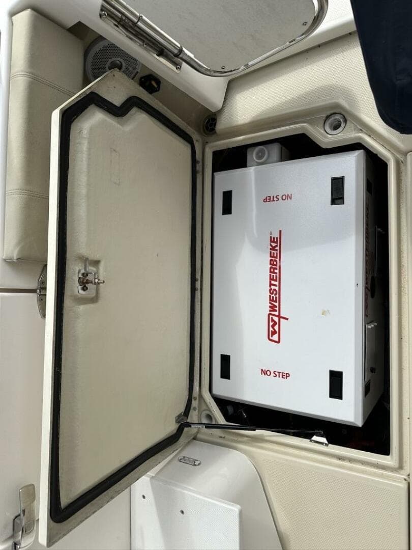 2020 Ranger Tugs R41 Cb — photo 19