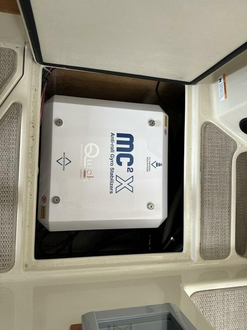 2020 Ranger Tugs R41 Cb — photo 18