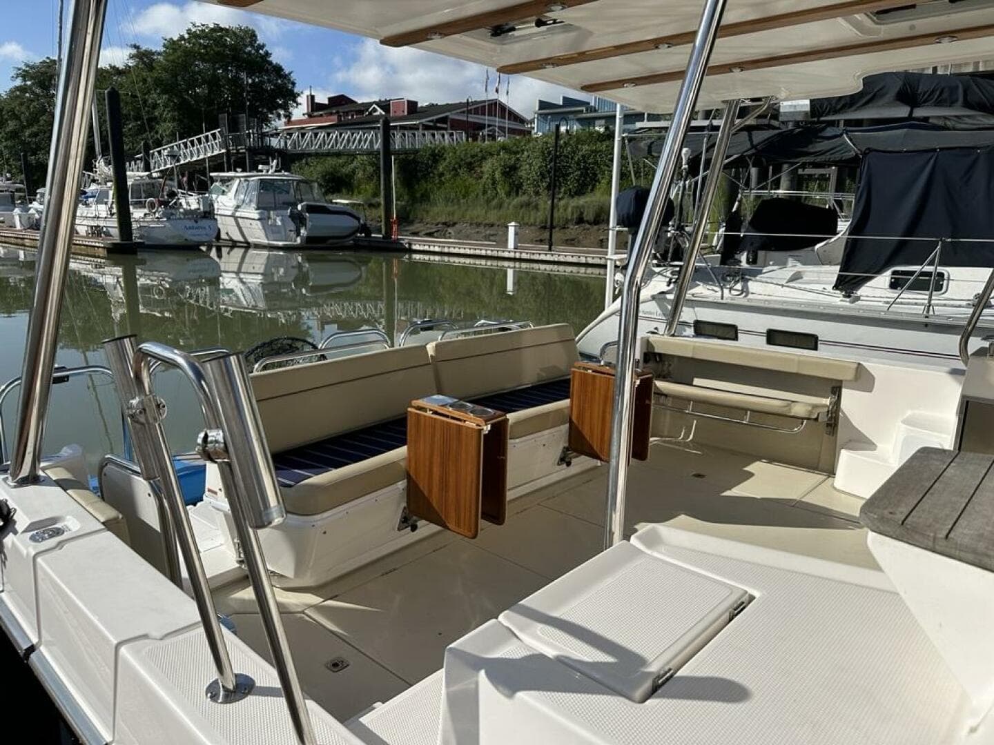 2020 Ranger Tugs R41 Cb — photo 14