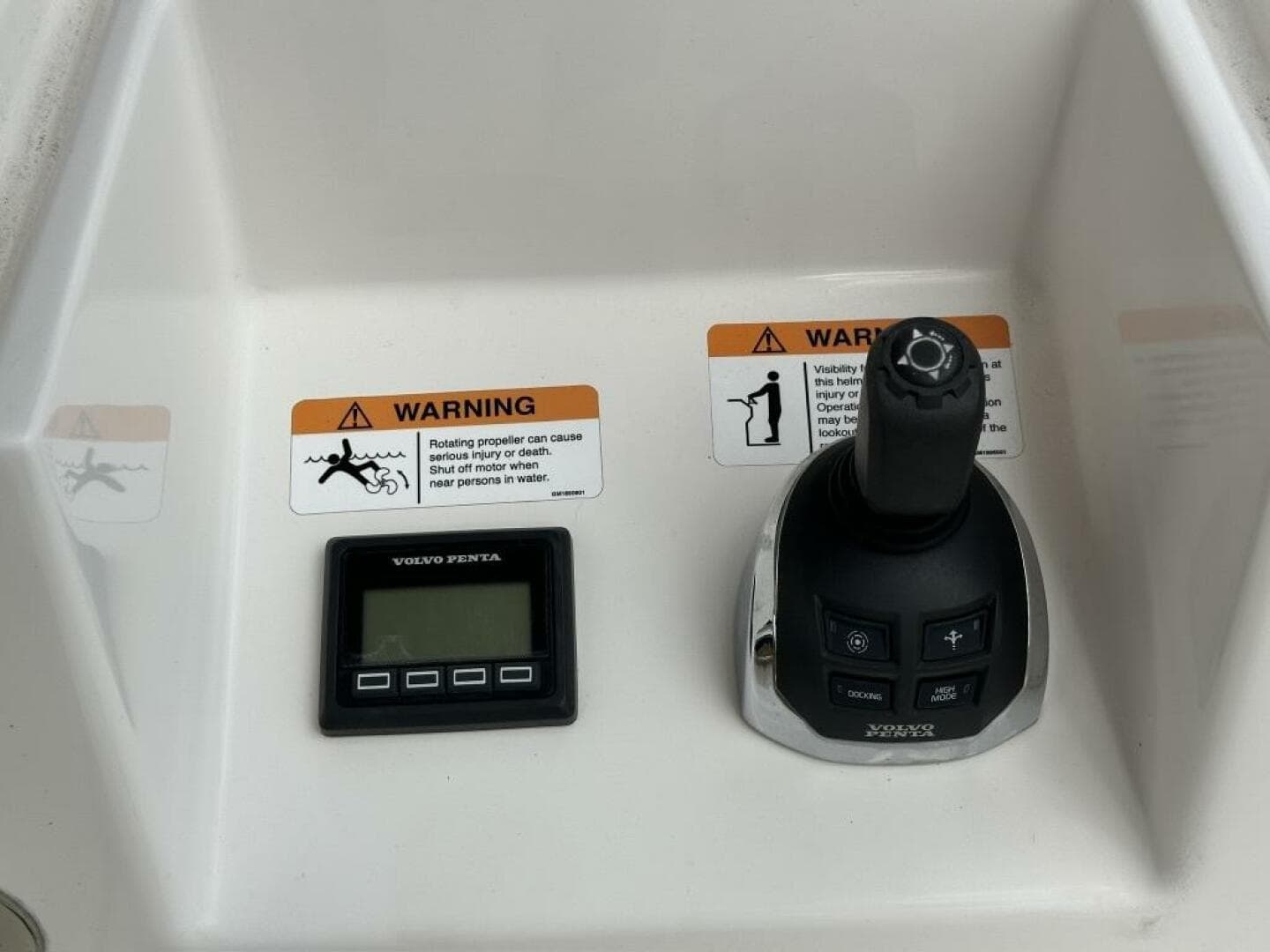 2020 Ranger Tugs R41 Cb — photo 38