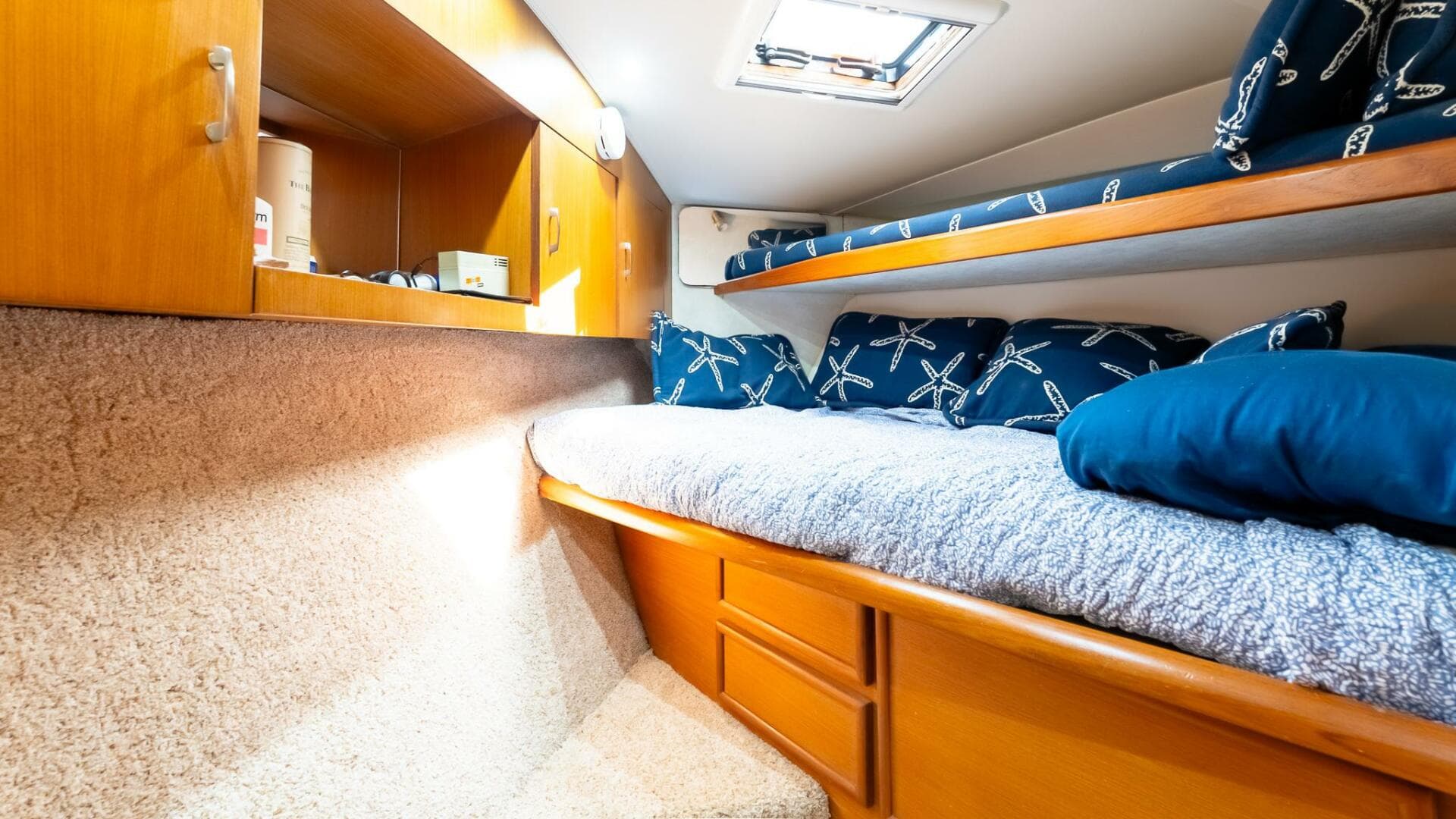 1998 Ocean Yachts 40 Convertible — photo 17