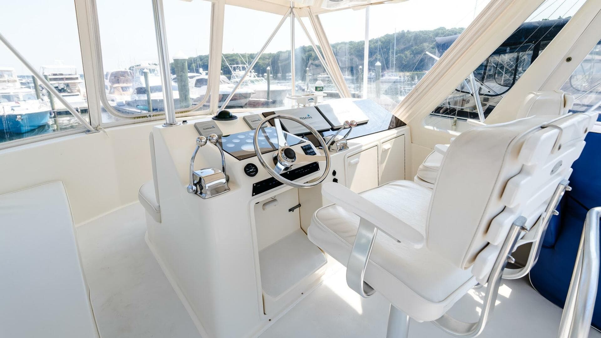 1998 Ocean Yachts 40 Convertible — photo 7