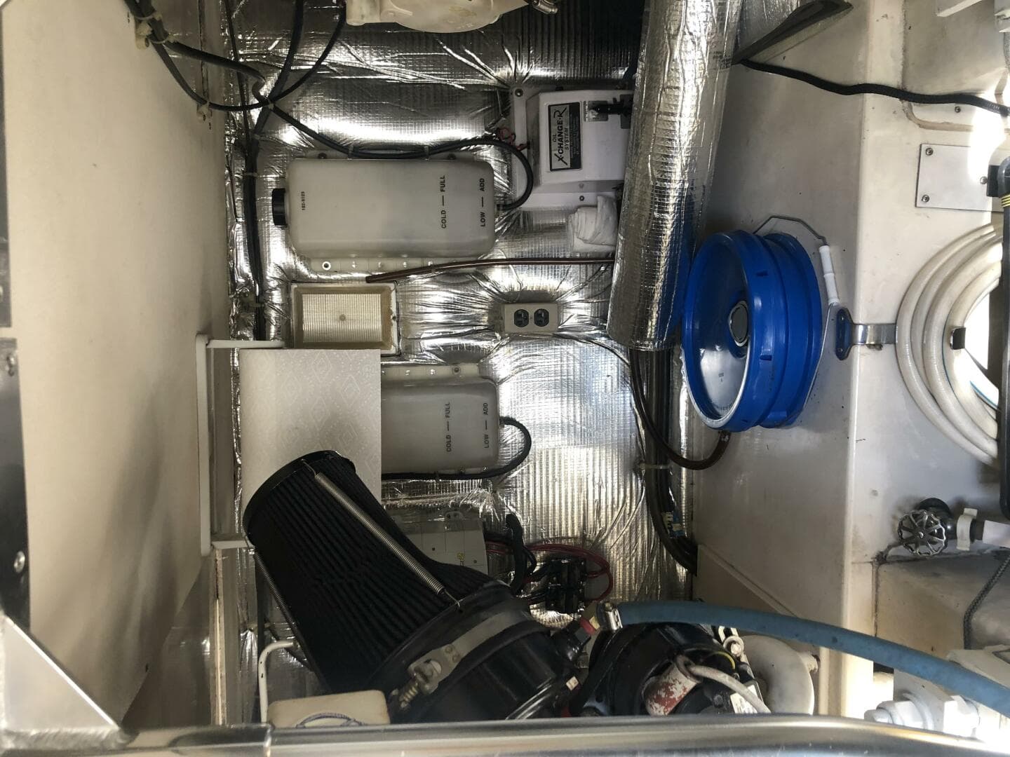 1998 Ocean Yachts 40 Convertible — photo 21