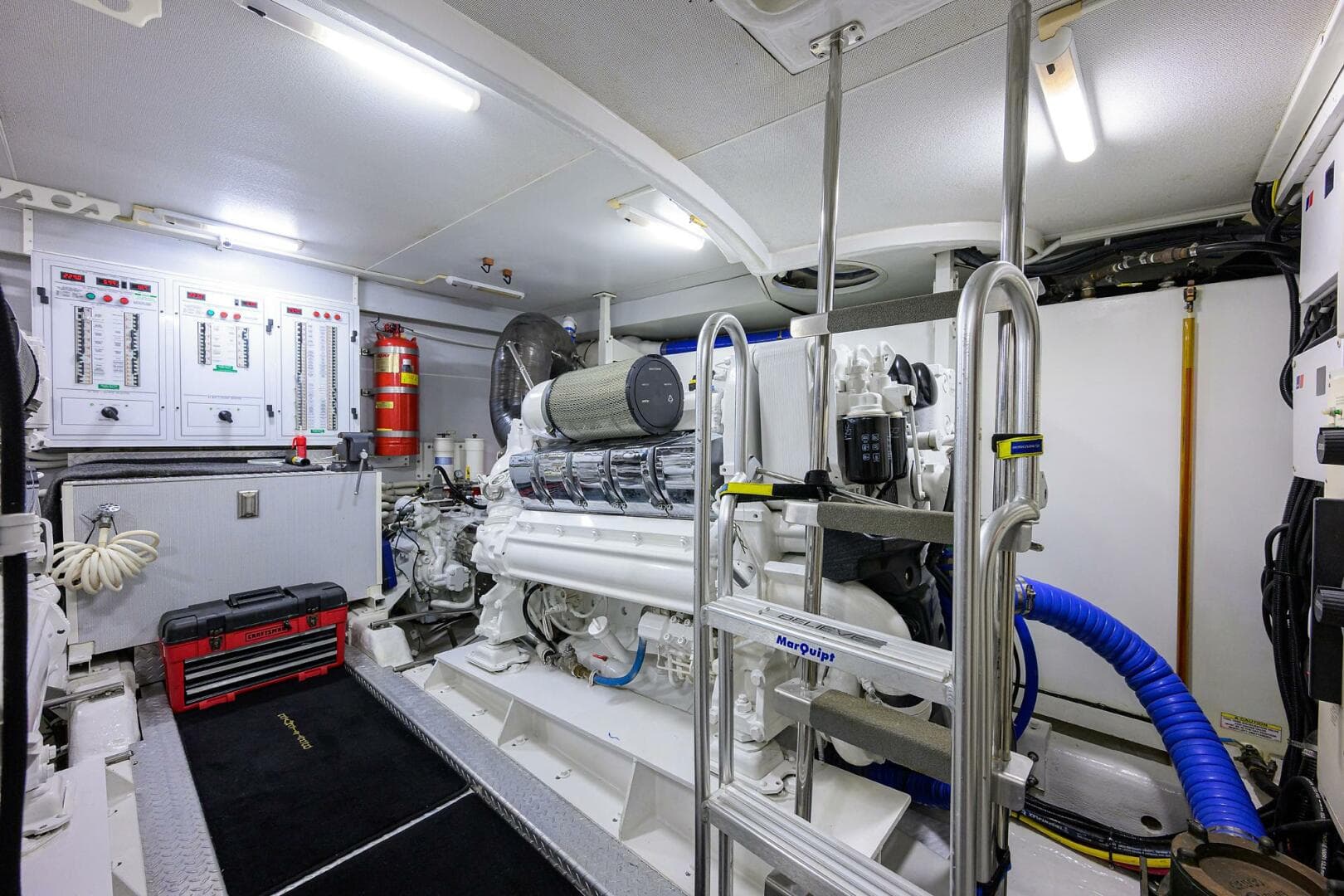 2005 Marquis My — photo 51