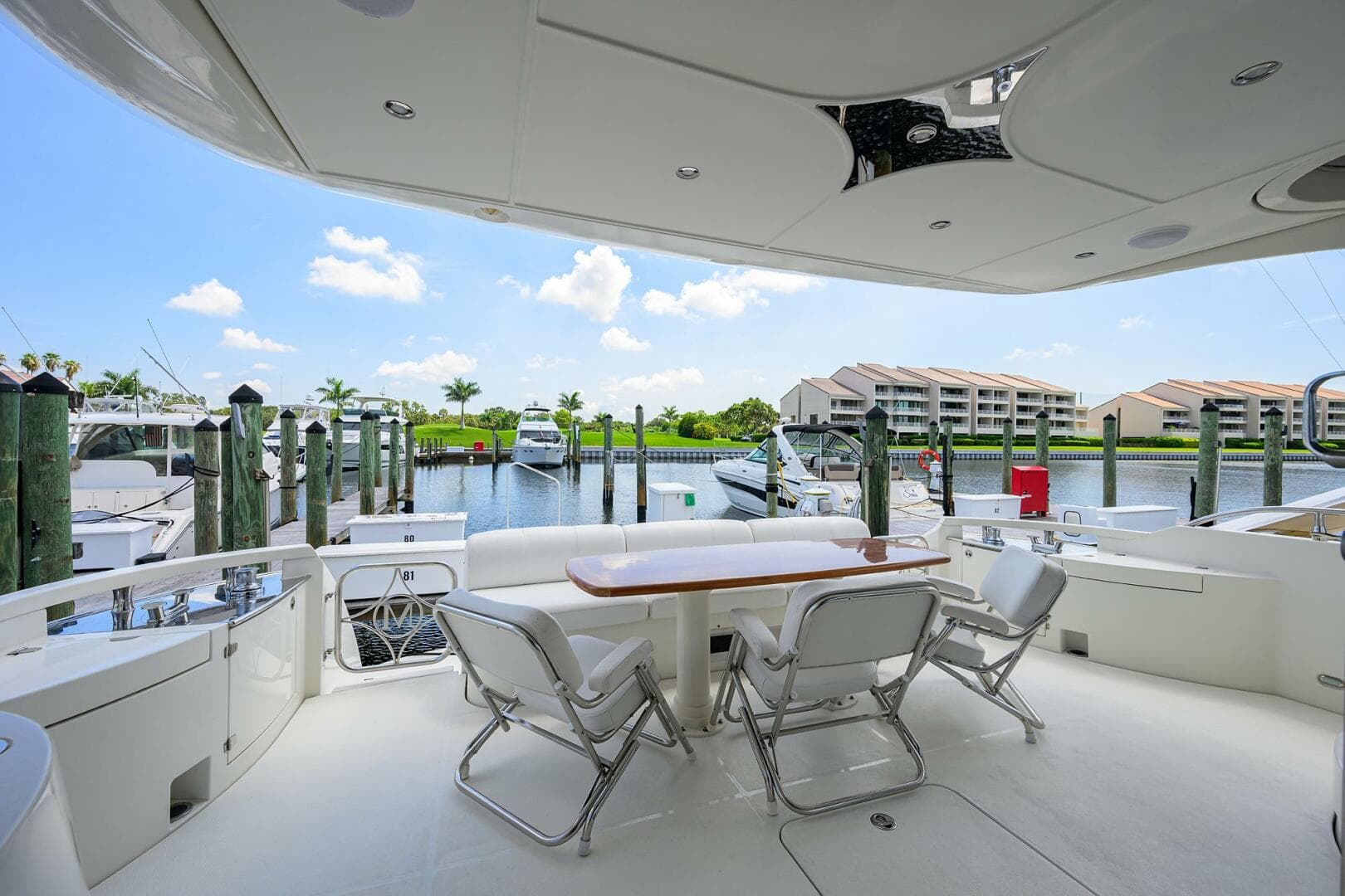 2005 Marquis My — photo 32