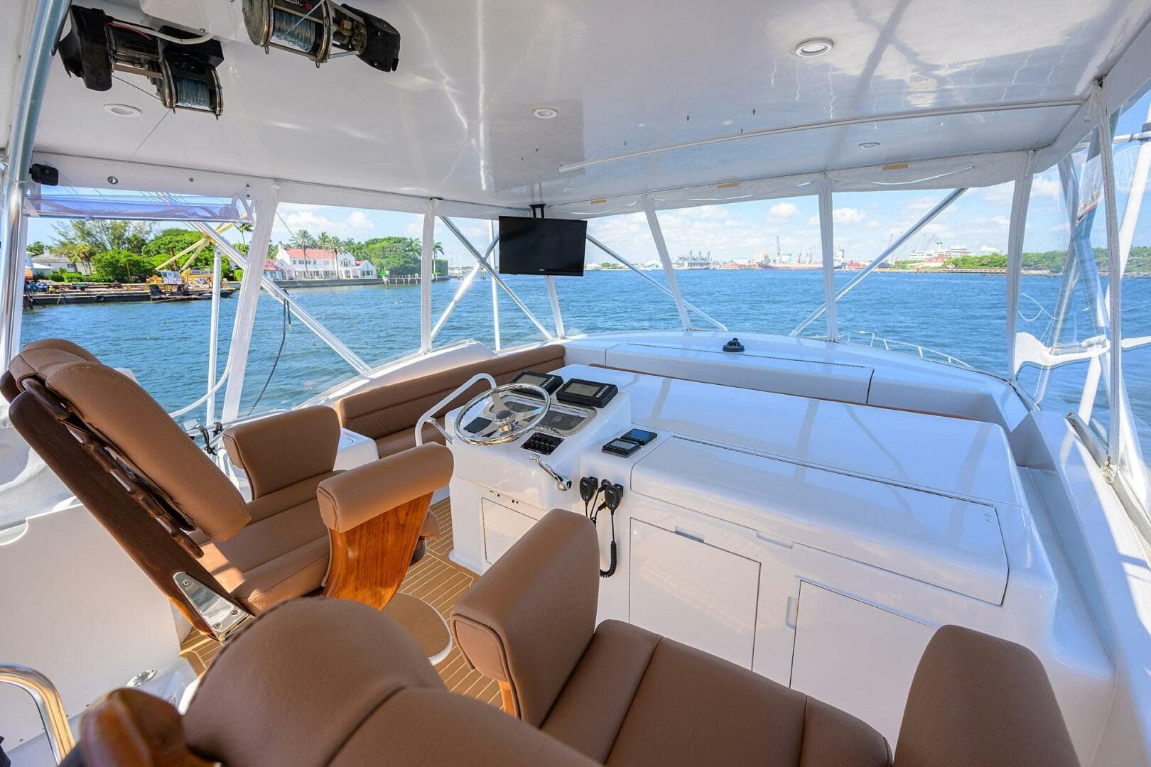 2001 Hatteras Convertible — photo 54