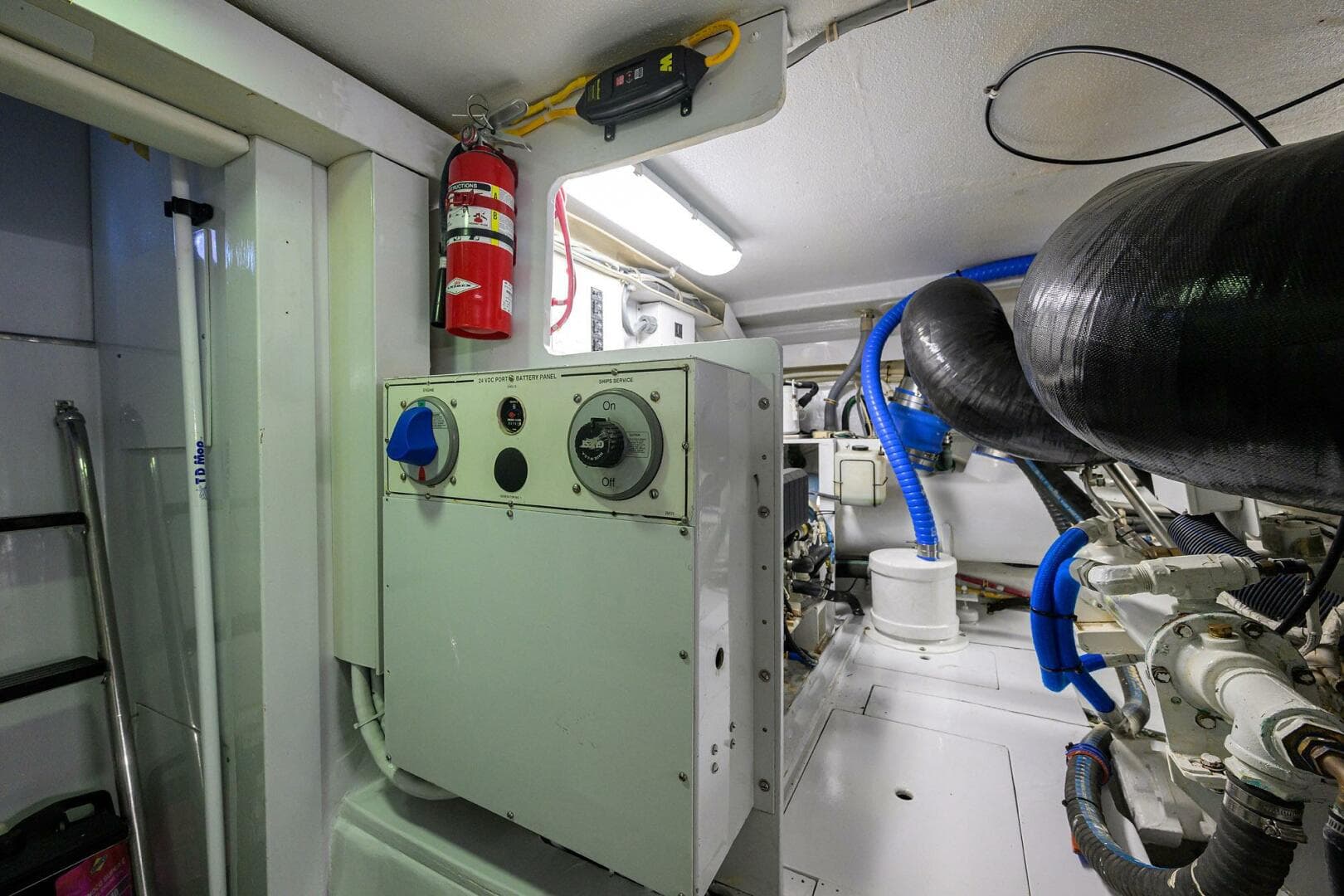 2001 Hatteras Convertible — photo 76