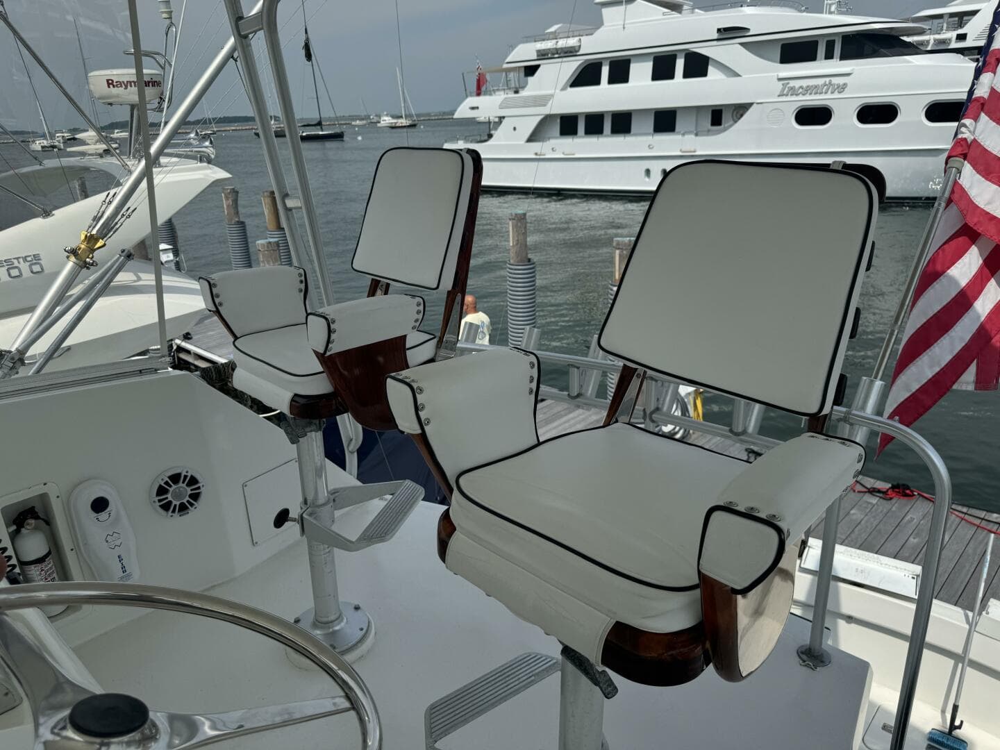 1994 Hatteras 54 Yacht — photo 22