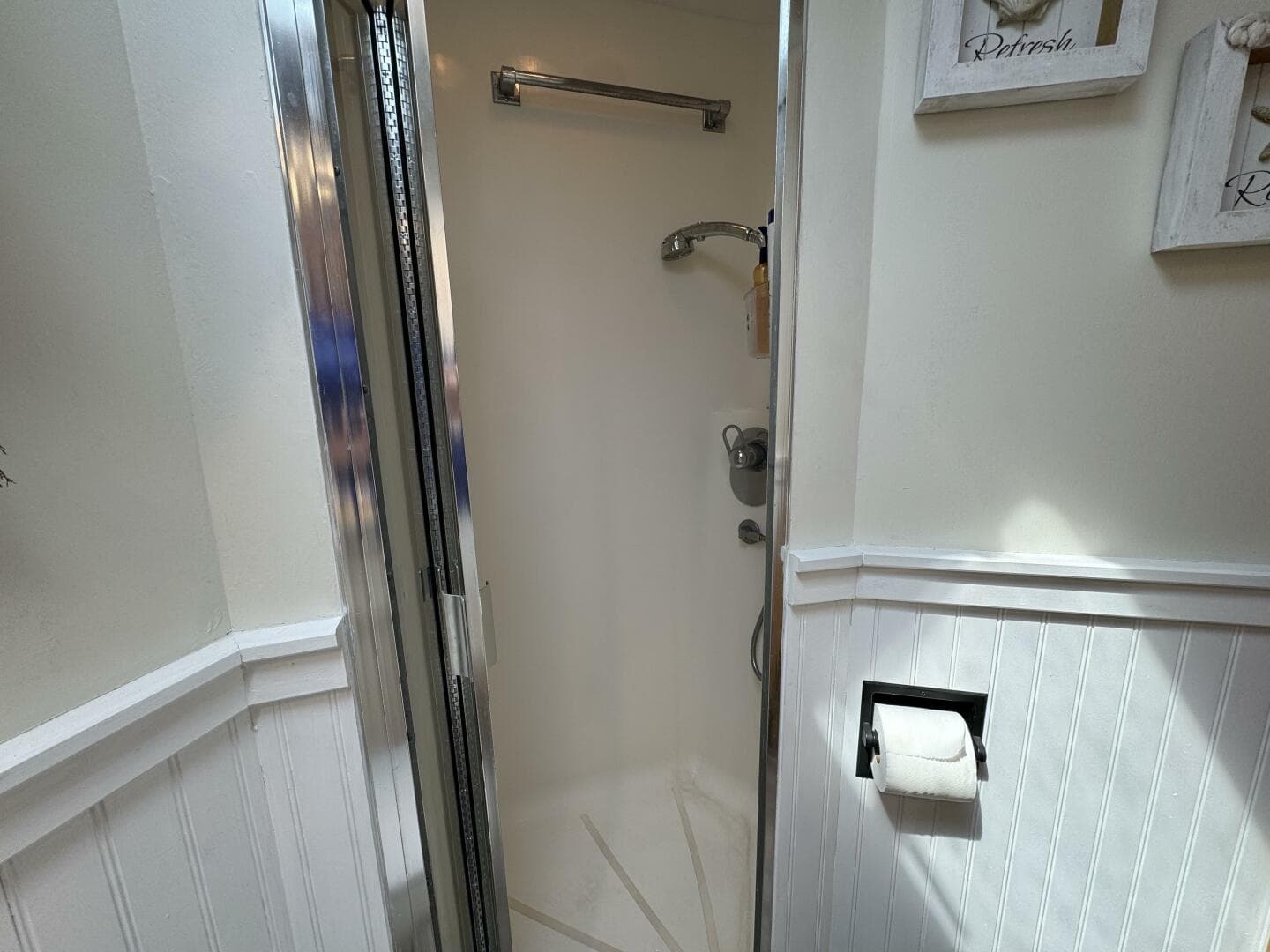 1994 Hatteras 54 Yacht — photo 40