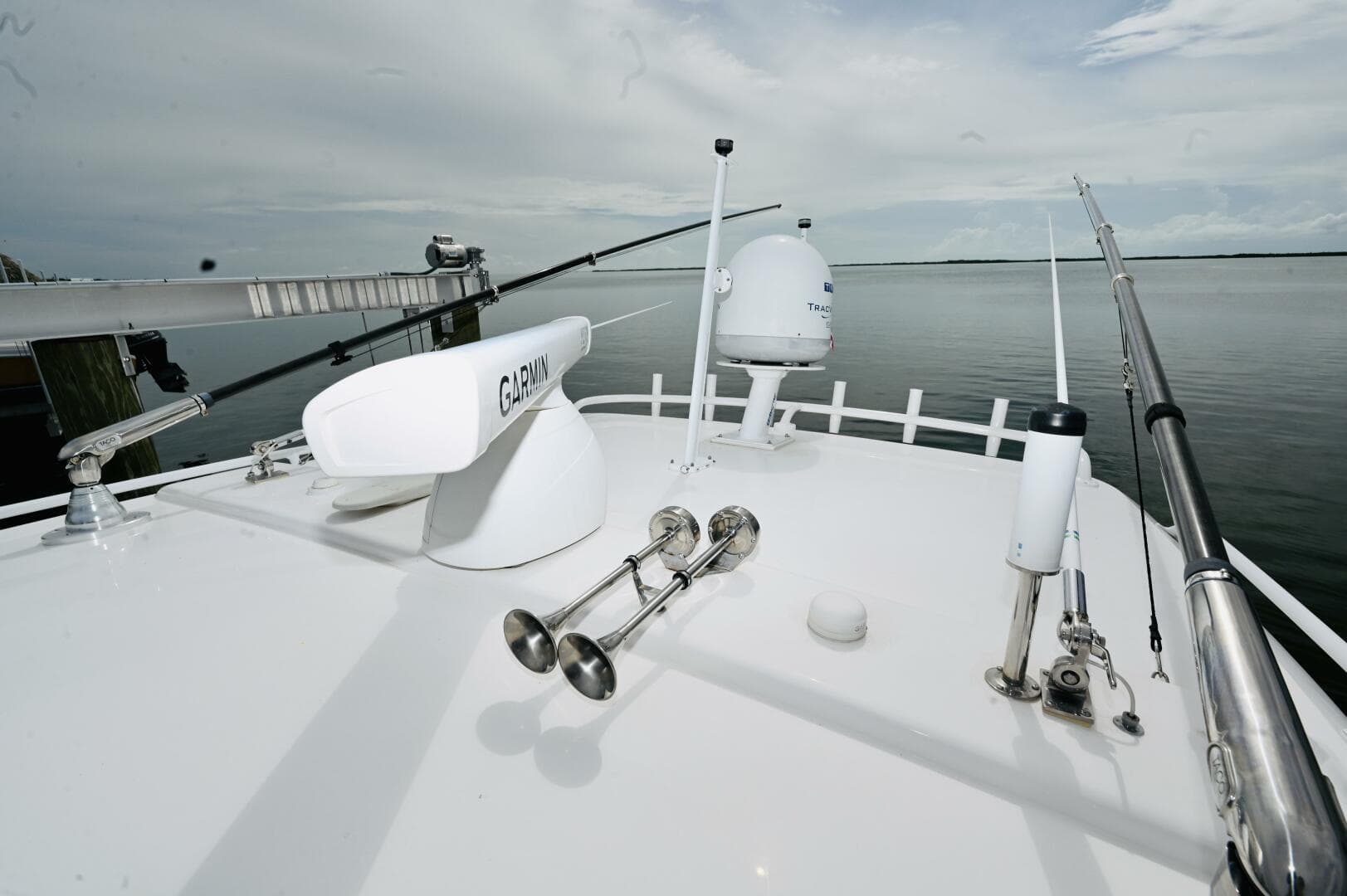 2019 Intrepid 475 Sport Yacht — photo 30