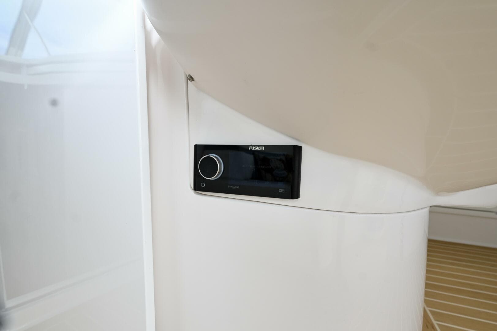 2019 Intrepid 475 Sport Yacht — photo 12