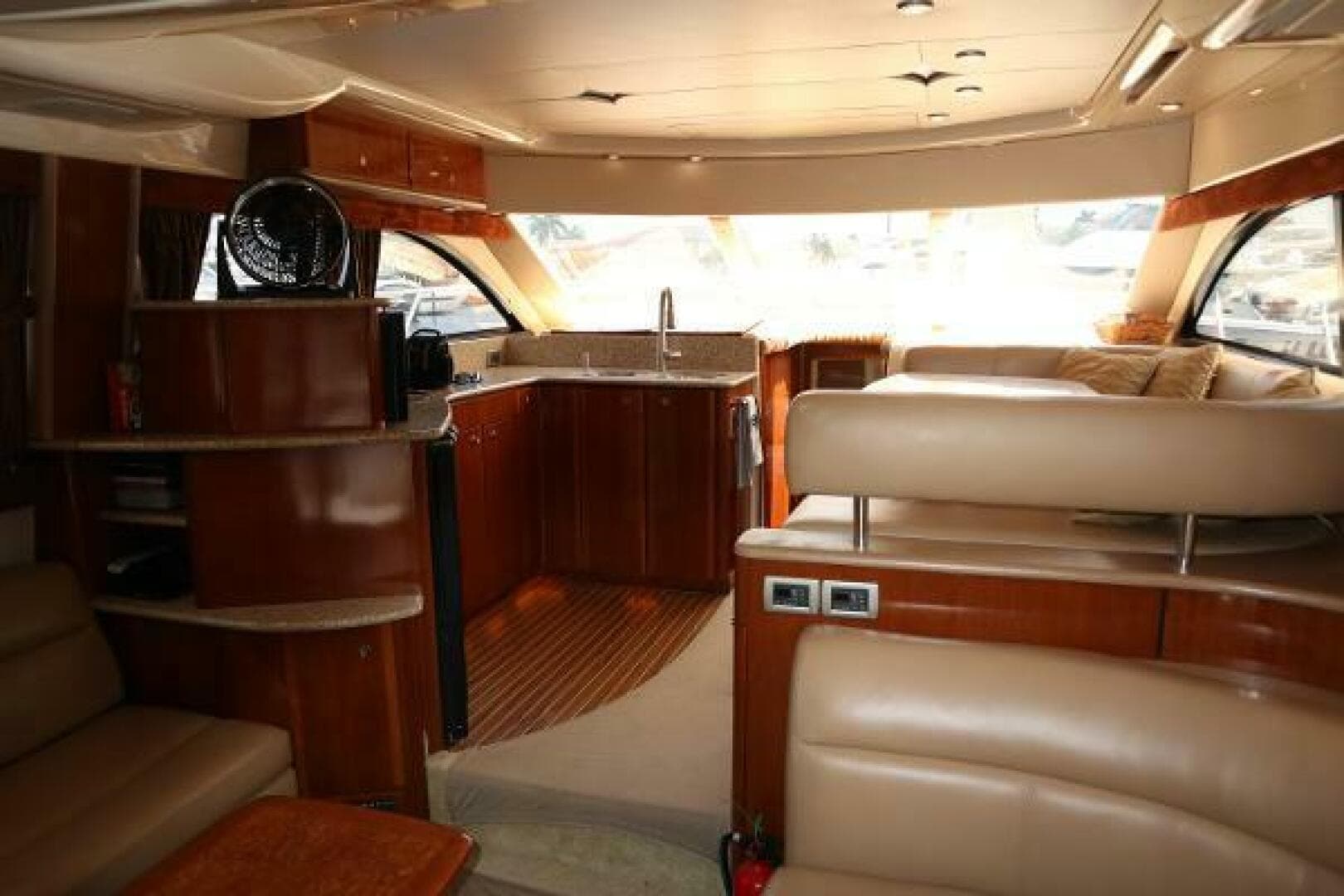 2007 Meridian 411 Sedan — photo 26