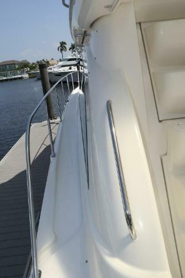 2007 Meridian 411 Sedan — photo 36