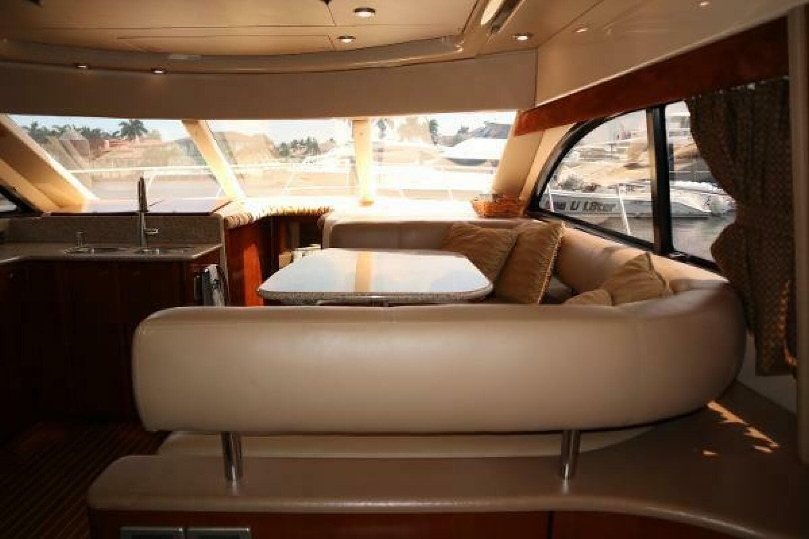 2007 Meridian 411 Sedan — photo 15