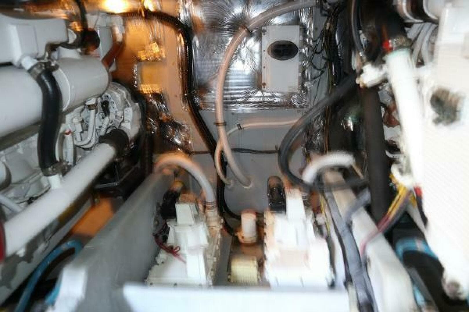 2007 Meridian 411 Sedan — photo 46