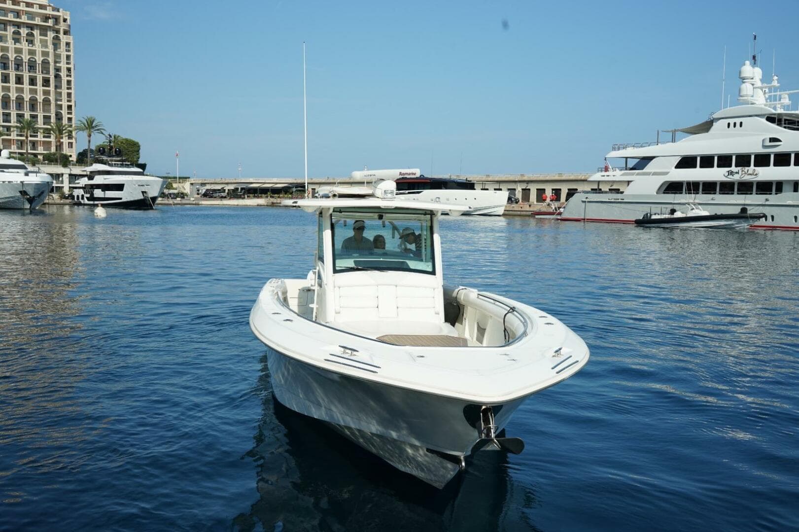 2012 Boston Whaler Whaler 370 Outrage — photo 2