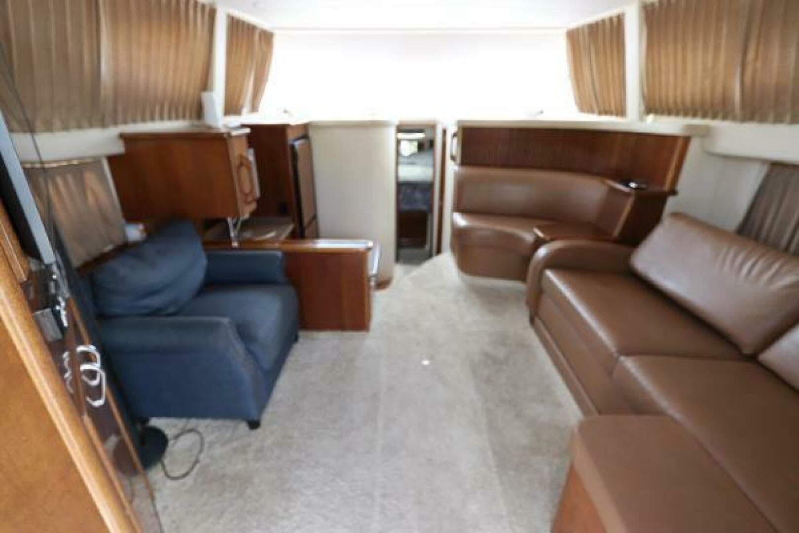 2007 Carver 35 Super Sport — photo 24