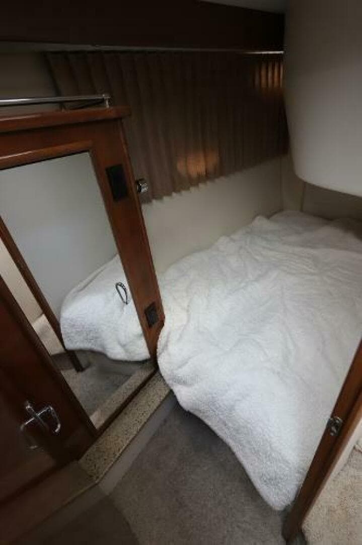 2007 Carver 35 Super Sport — photo 35