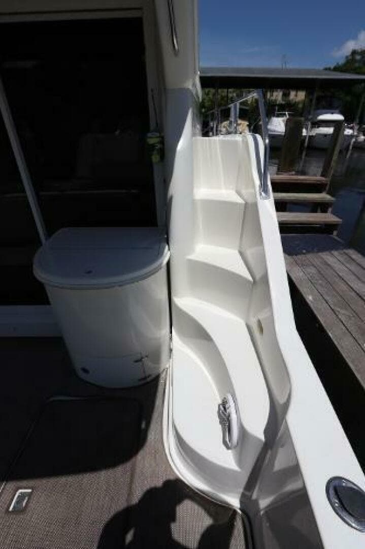 2007 Carver 35 Super Sport — photo 11