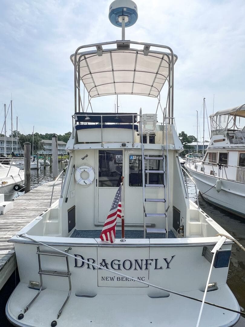 1987 Tollycraft 34 Sedan Sport — photo 7