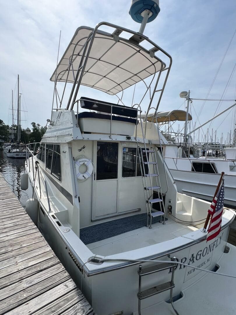 1987 Tollycraft 34 Sedan Sport — photo 6