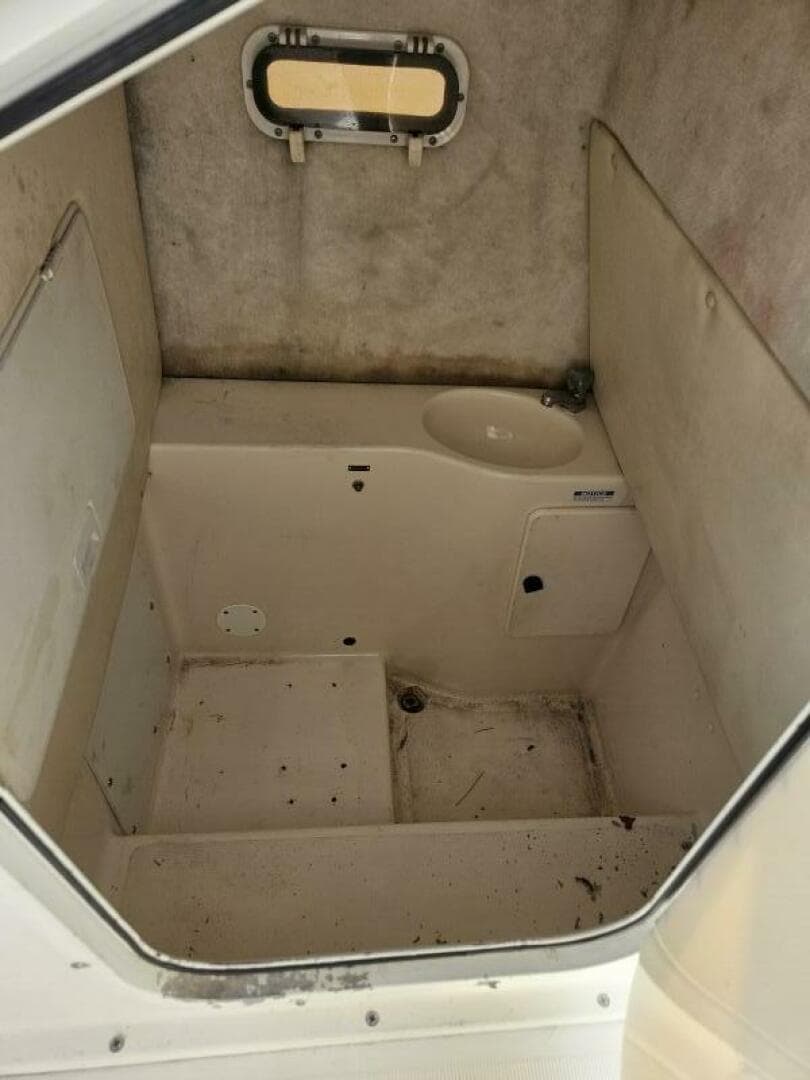 1995 Pursuit 2600 CC — photo 48