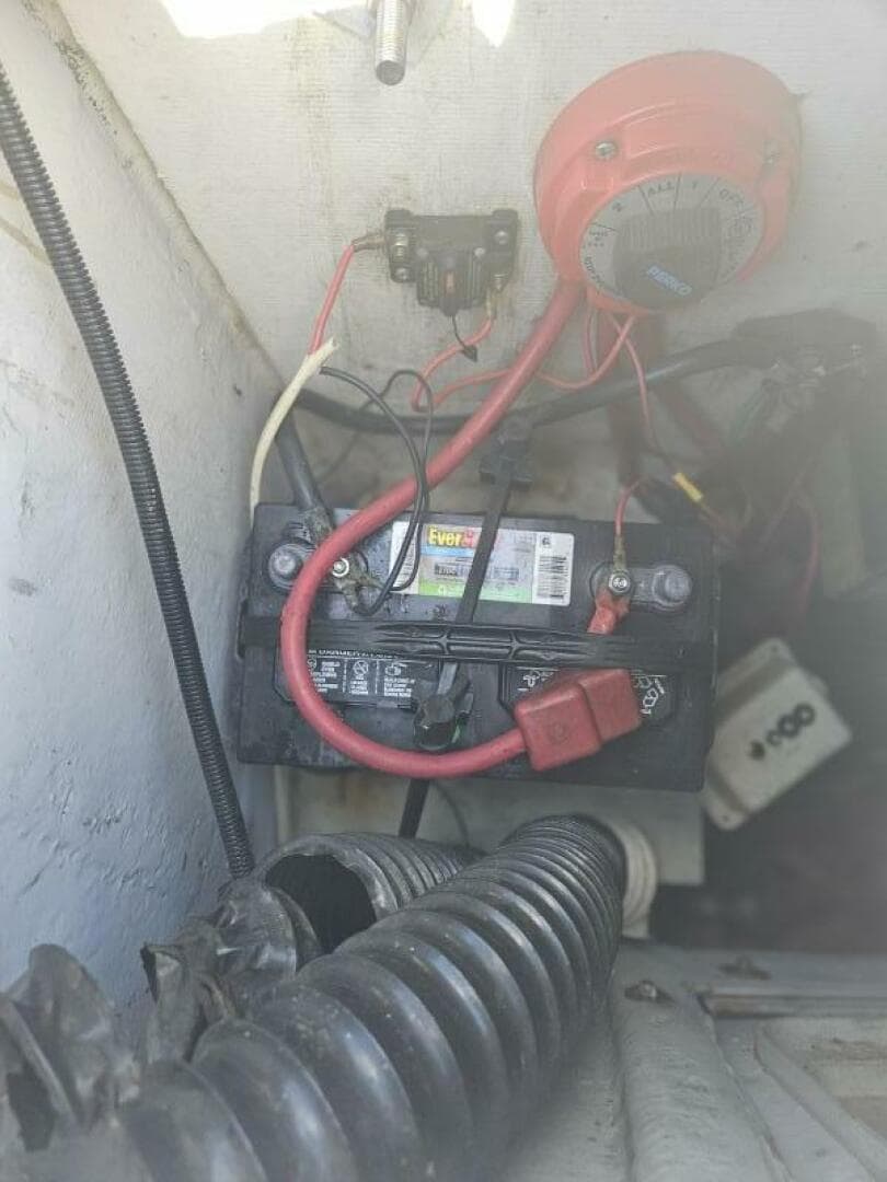 1995 Pursuit 2600 CC — photo 38