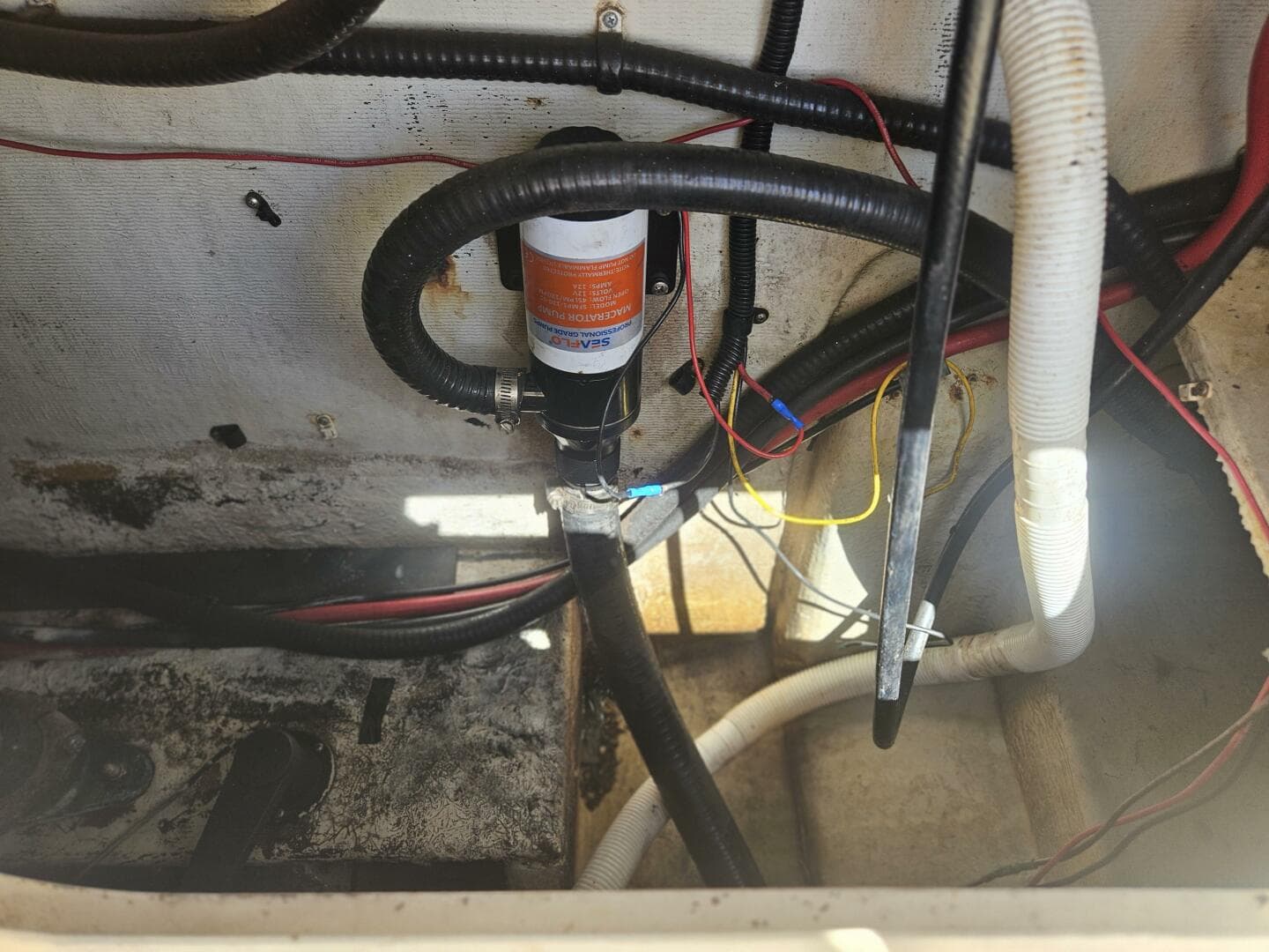 1995 Pursuit 2600 CC — photo 40