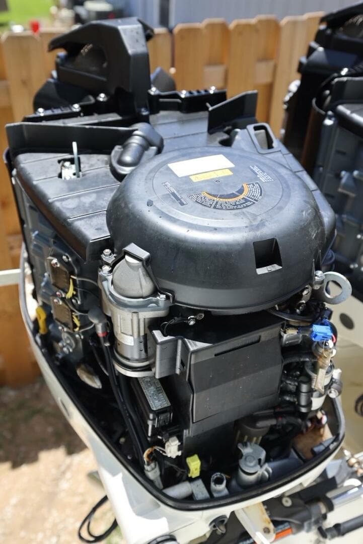 2001 Contender 27 Open — photo 23