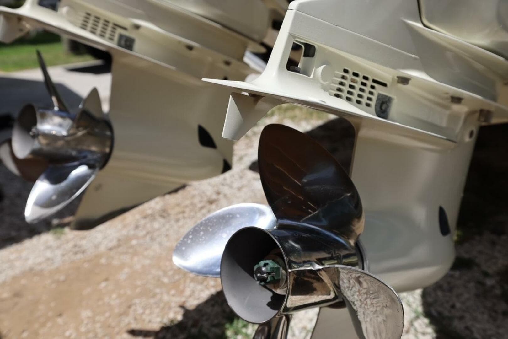 2001 Contender 27 Open — photo 9