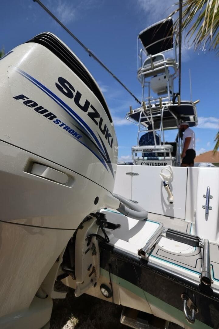 2001 Contender 27 Open — photo 6