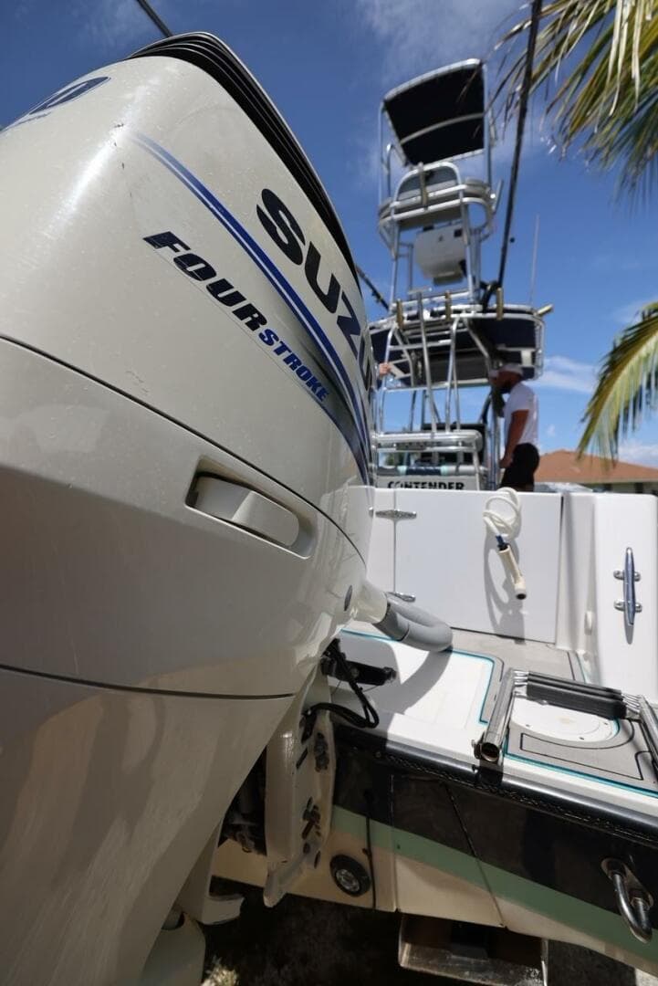 2001 Contender 27 Open — photo 5