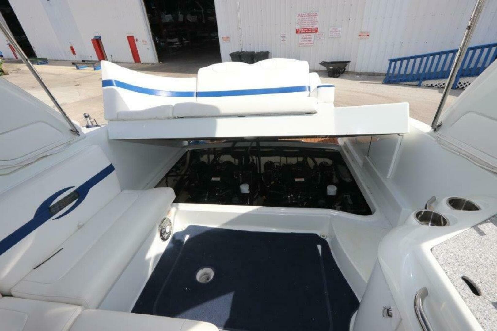 2008 Formula 310 Sun Sport — photo 12