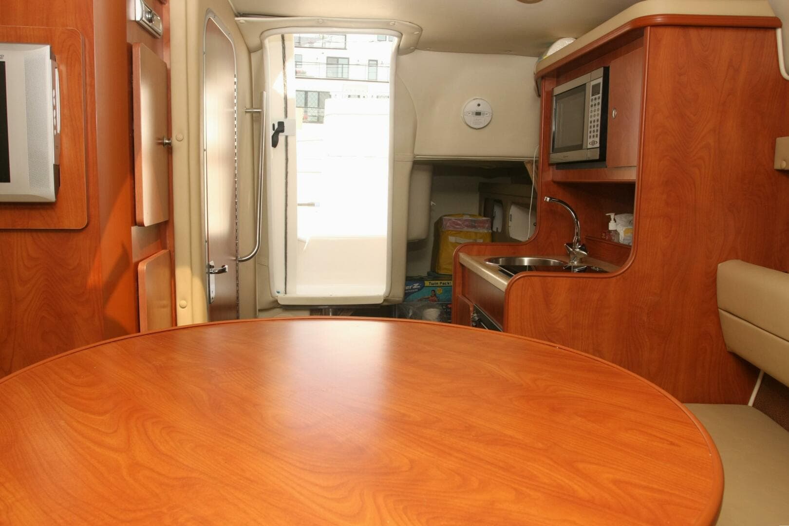 2006 Rinker Fiesta Vee 270 — photo 12