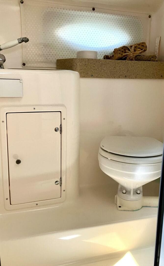 2006 Rinker Fiesta Vee 270 — photo 26