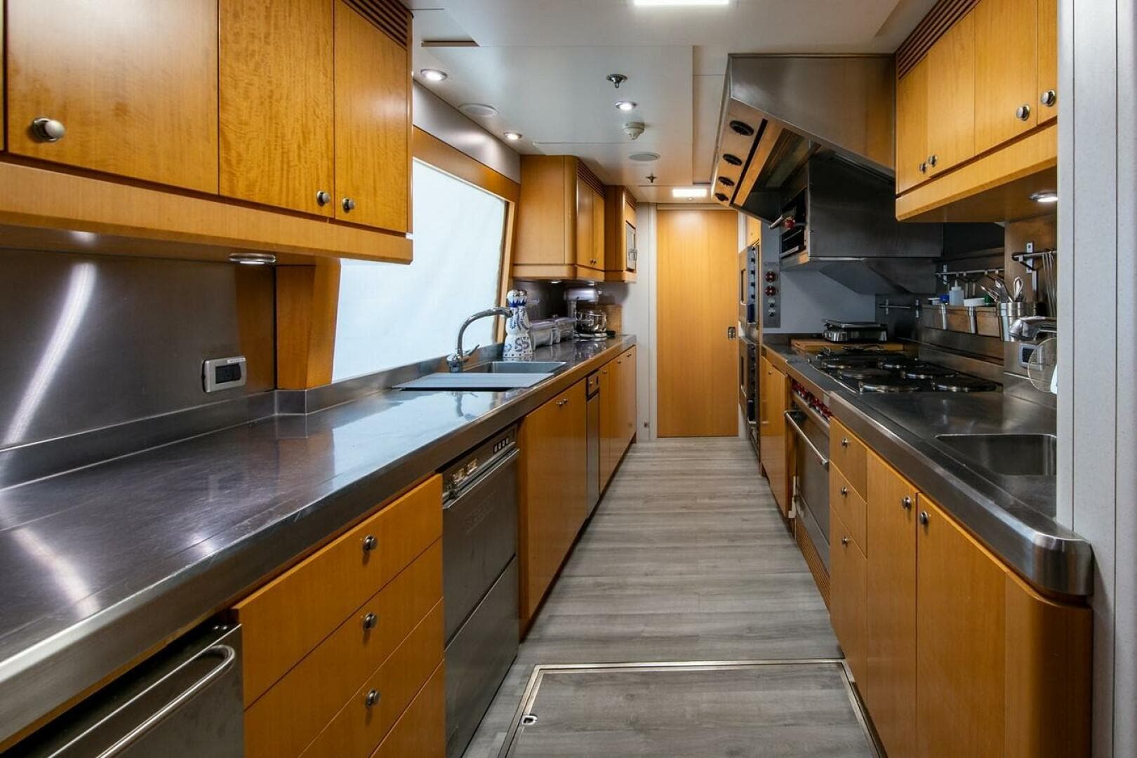 2004 Oceanfast — photo 45