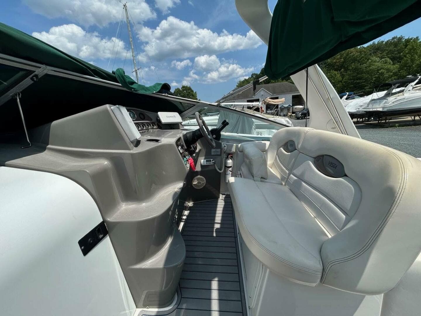 2001 Four Winns 328 Vista — photo 22