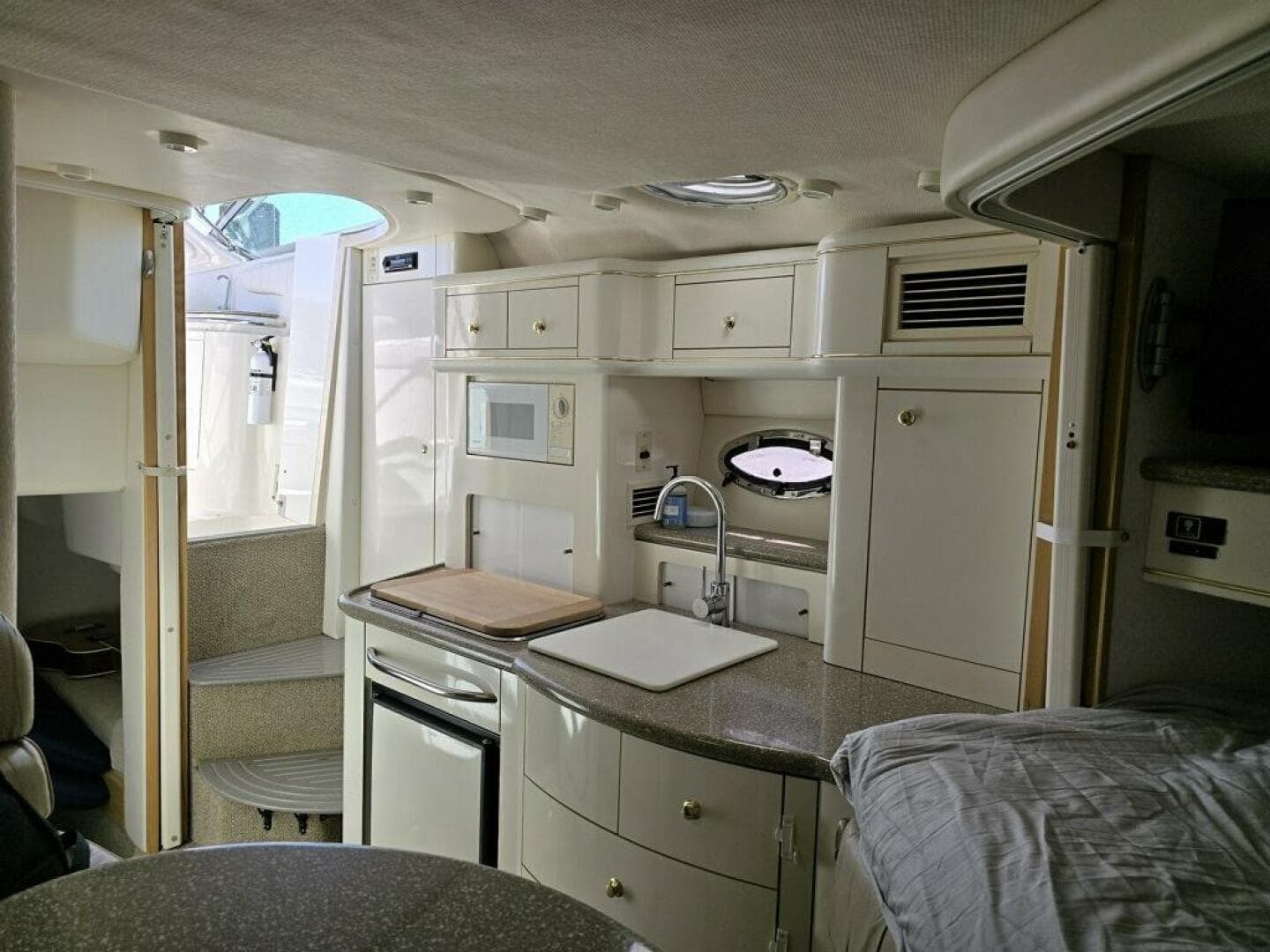 1999 Maxum 3000 SCR — photo 11