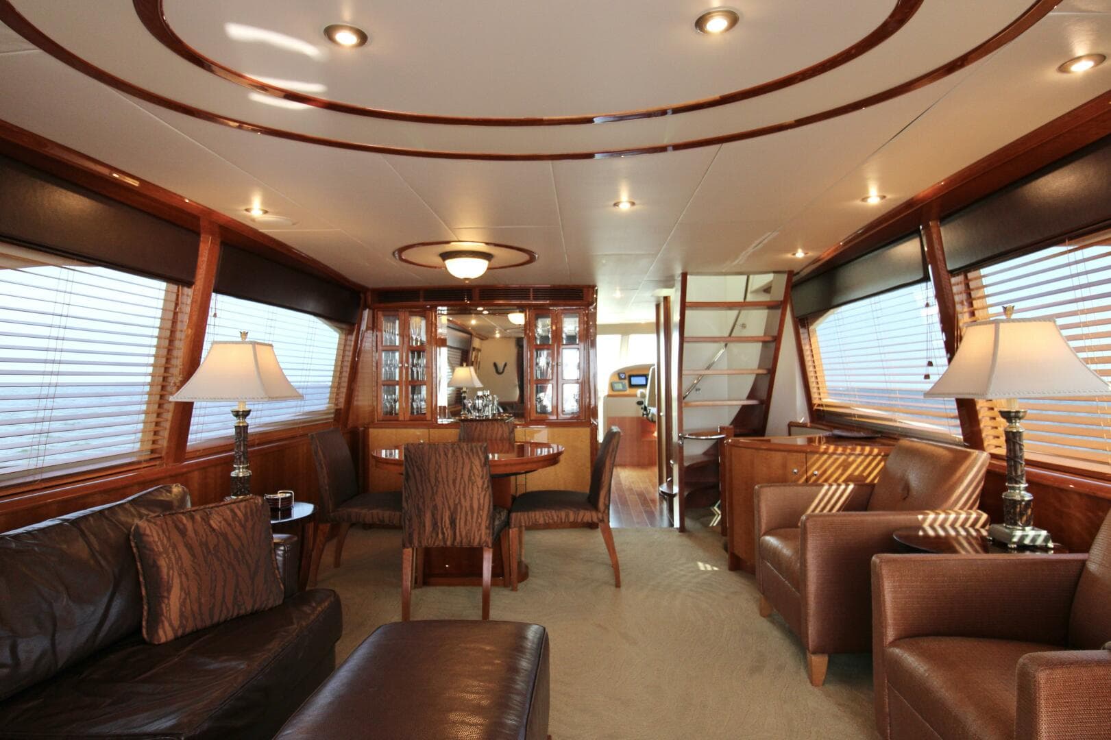 2007 Lazzara Yachts 74 — photo 13