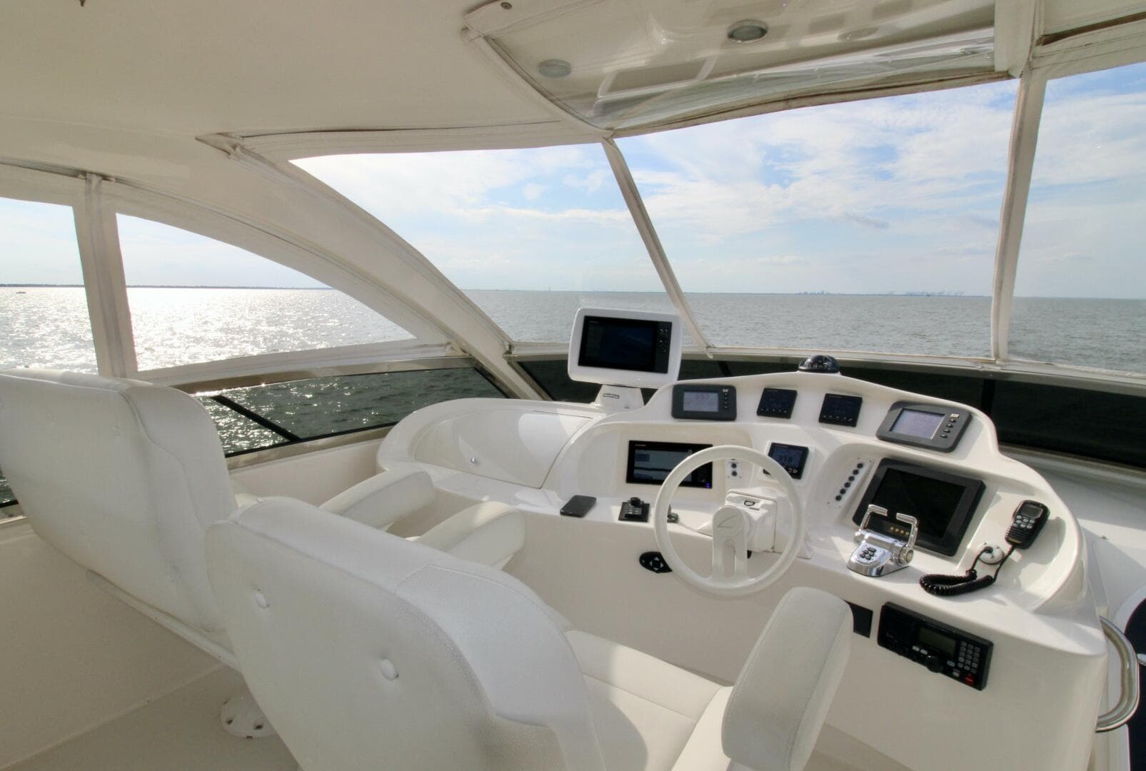 2007 Lazzara Yachts 74 — photo 80
