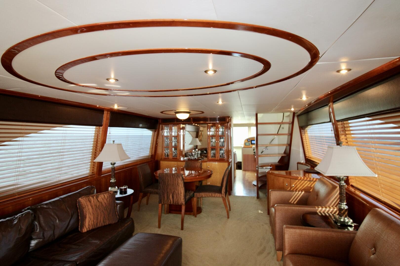 2007 Lazzara Yachts 74 — photo 16